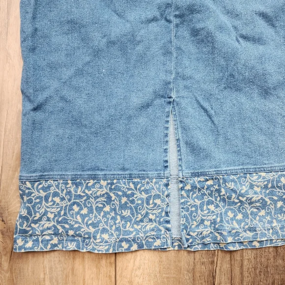 Denim&Co A line denim skirt with floral print size Large - Picture 6 of 9